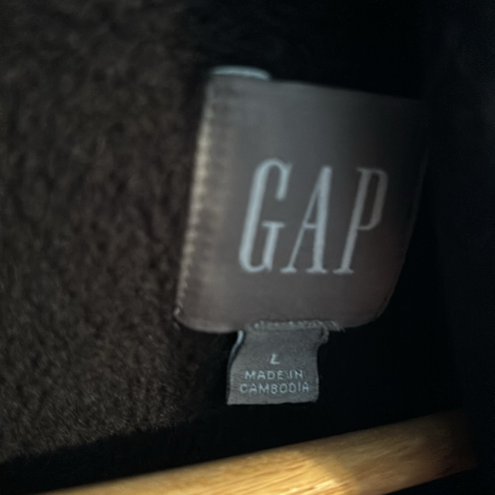 GAP Men's Black Hoodie - Picture 3 of 4